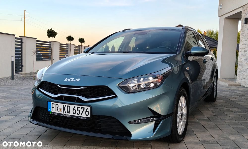 Kia Ceed ver-1-6-crdi-mhev-business-line - 4