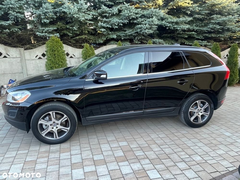 Volvo XC 60 D3 AWD R Design - 2