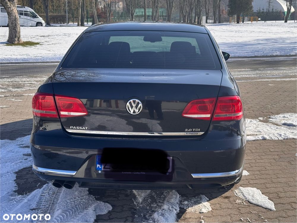 Volkswagen Passat 2.0 TDI Comfortline - 5