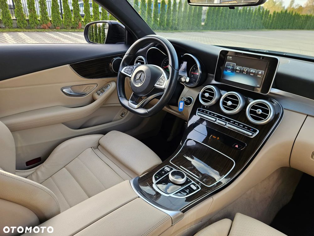 Mercedes-Benz Klasa C 300 9G-TRONIC - 13
