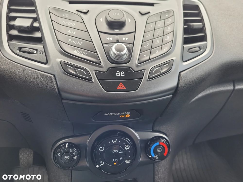 Ford Fiesta 1.25 SYNC Edition - 34