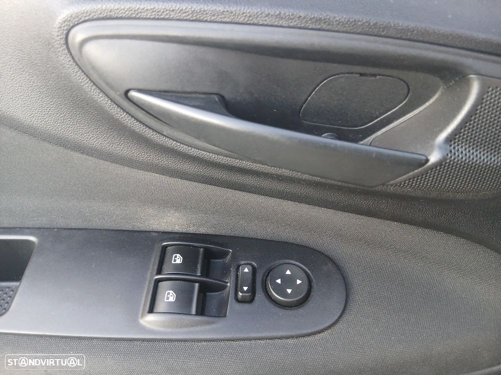 Fiat Grande Punto ver-1-2-free-start-stop - 14