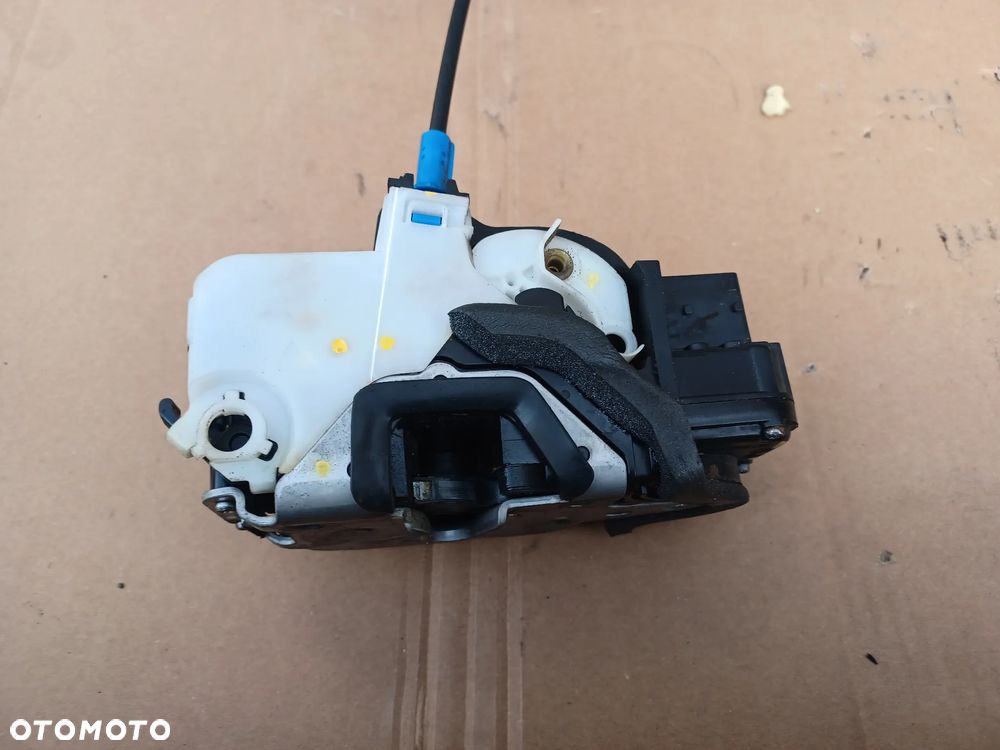 ZAMEK DRZWI PRAWY PRZÓD ASTRA J IV EUROPA - 2