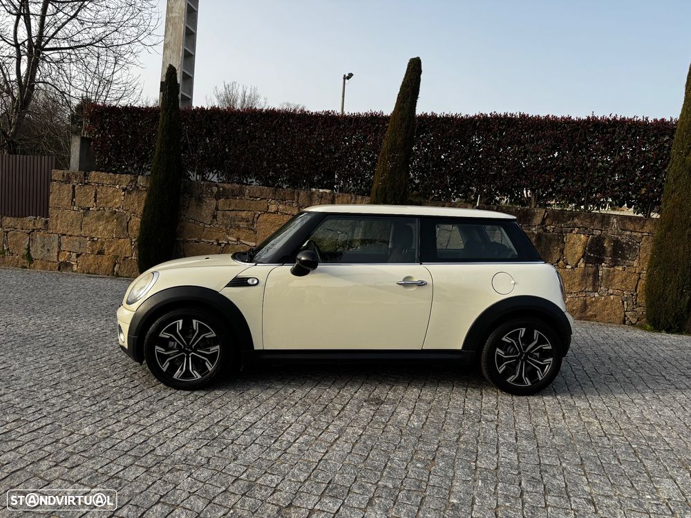 MINI 3 Portas Cooper D - 6