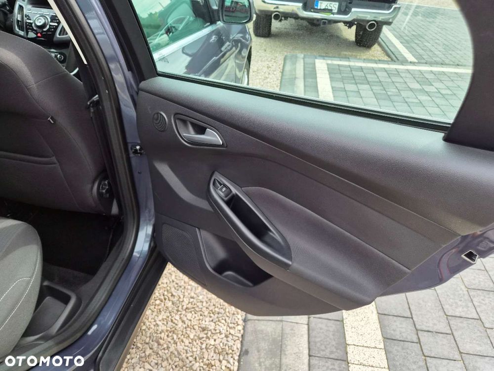 Ford Focus - 21