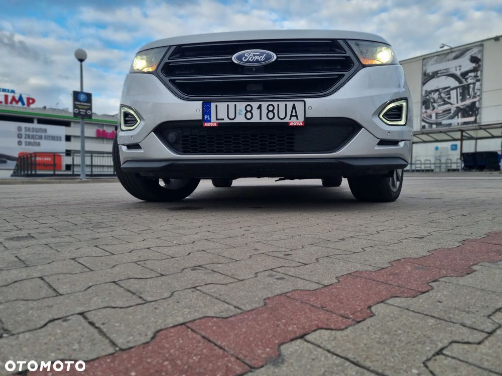 Ford Edge - 10