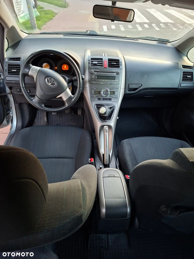 Toyota Auris 1.4 D-4D Luna - 7
