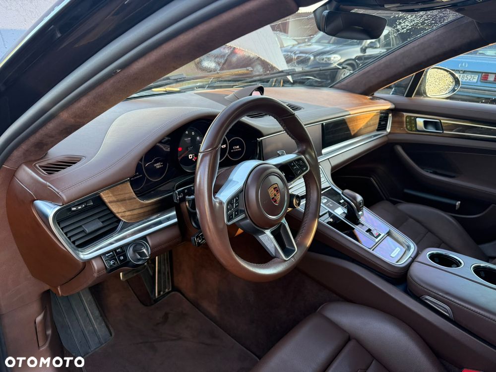 Porsche Panamera 4S - 15
