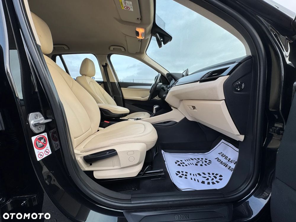 BMW X1 sDrive18d Sport Line - 11