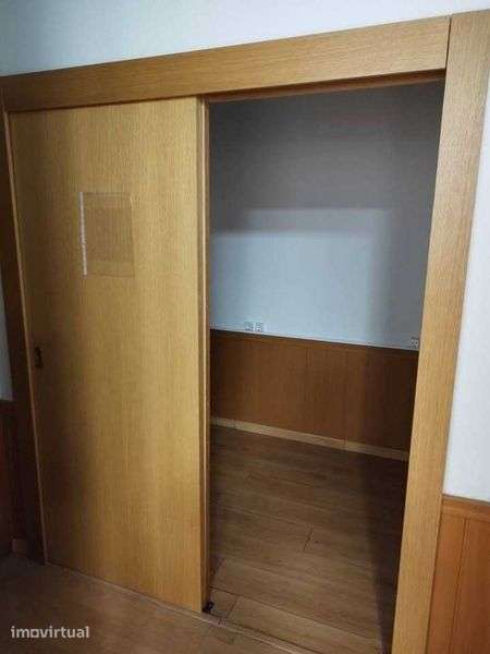 Arrenda-se Espaço Comercial - Grande imagem: 5/6