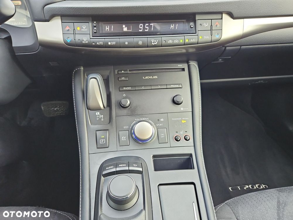 Lexus CT 200h Elegance EU6 - 14