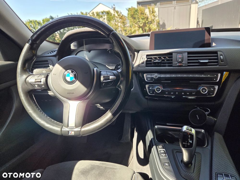 BMW Seria 3 320d xDrive - 9