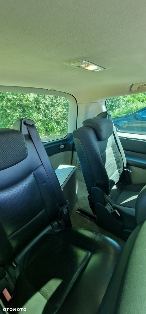 Renault Espace 3.0 dCi Initiale - 8