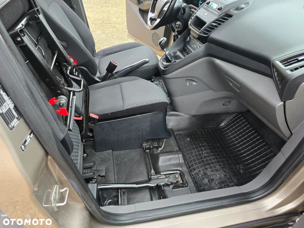Ford TRANSIT CONNECT - 25
