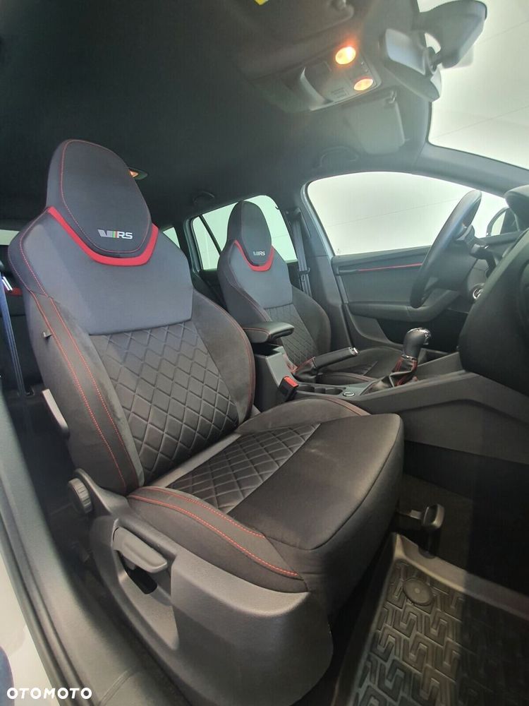 Skoda Octavia 2.0 TSI RS DSG - 28