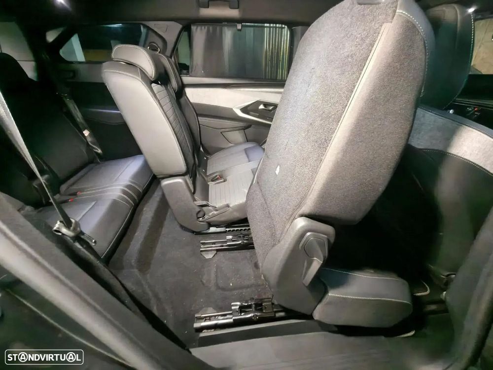 Peugeot e-5008 73 kWh GT — fotografia 19