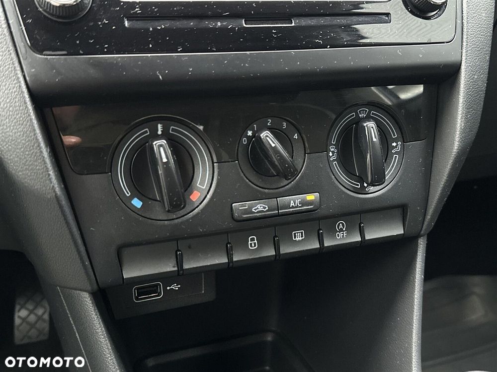 Skoda RAPID 1.0 TSI Ambition - 21