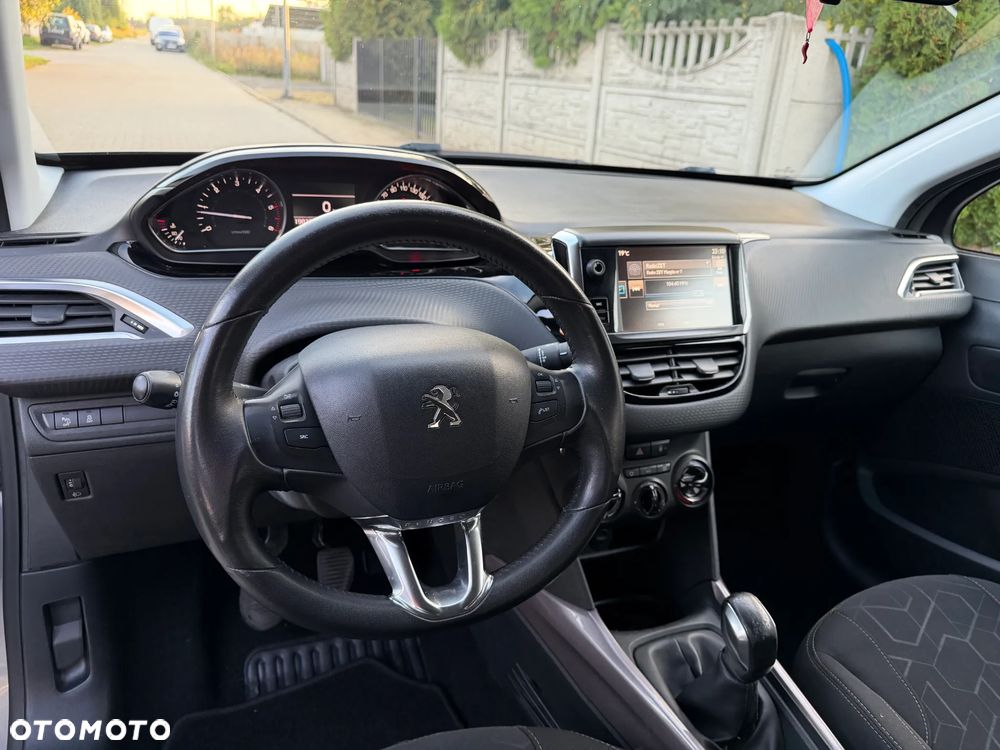 Peugeot 2008 - 10