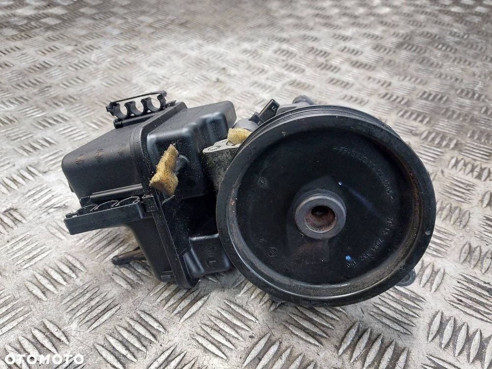 POMPA WSPOMAGANIA MERCEDES-BENZ W204 C220 2.2 CDI 0064661501 ID: 237396 - 3