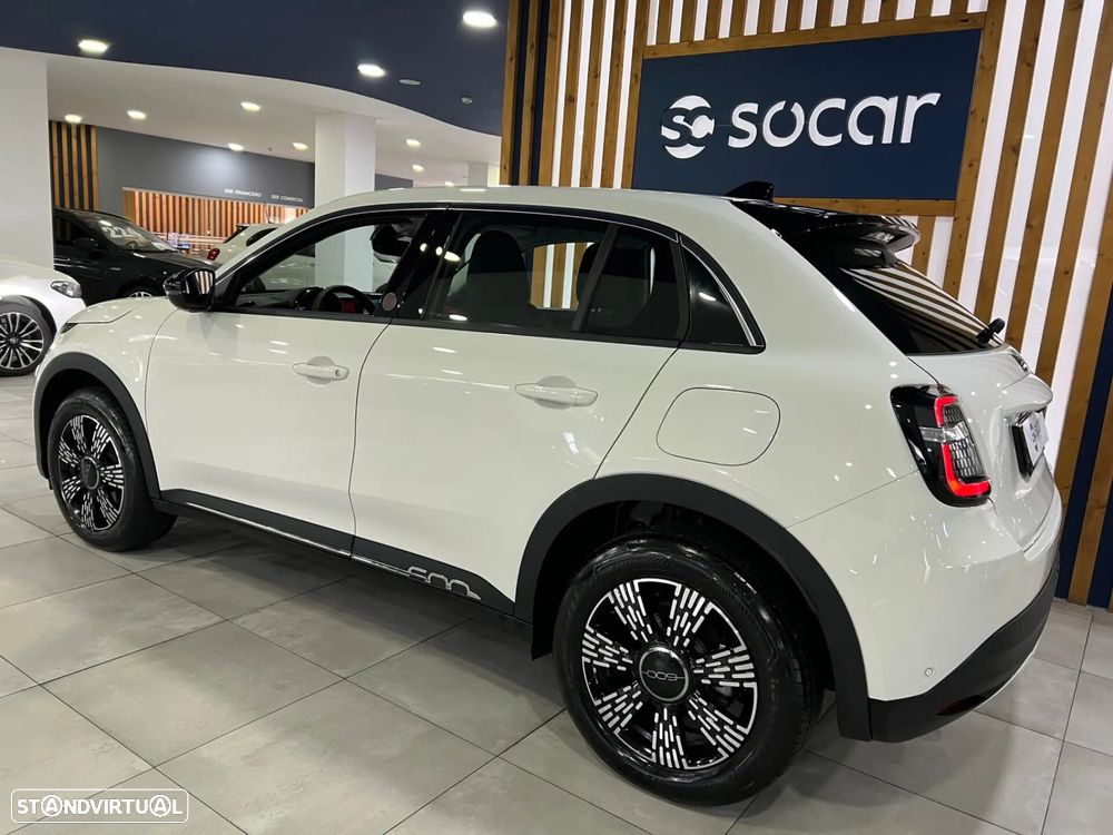 Fiat 600e 54 kWh (RED) - 6