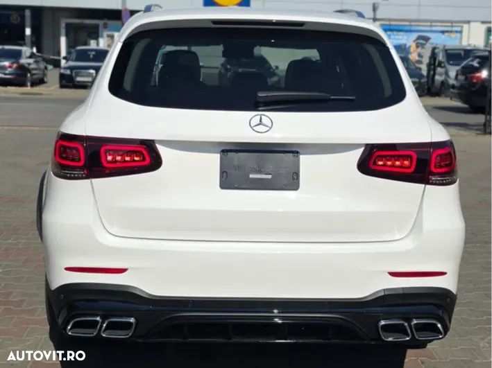 Mercedes-Benz GLC 300 4MATIC 9G-TRONIC AMG Line Plus - 3