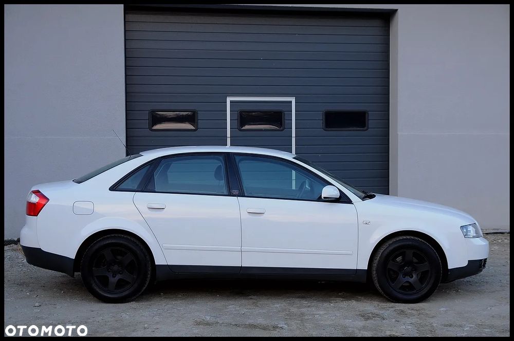 Audi A4 Limousine - 22