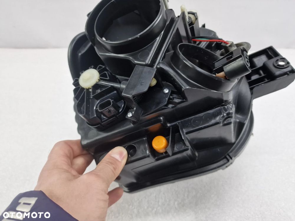 NISSAN JUKE F15 LIFT 14- LEWA LAMPA PRZEDNIA PRZÓD SOCZEWKA , NR 26060BV90B / 89909531 , NR AUKCJI LA528 - 8