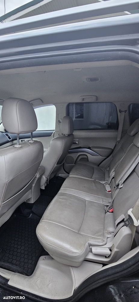 Citroën C-Crosser 2.2 HDI Exclusive - 13