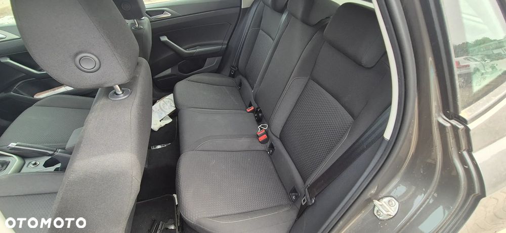 Volkswagen Polo - 25