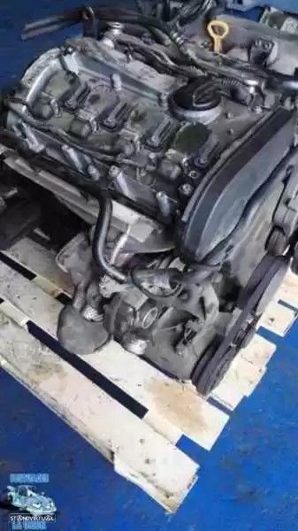 MOTOR COMPLETO AUDI A4 1998 -AEB - 2