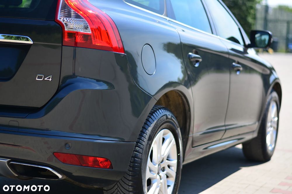 Volvo XC 60 D4 Drive-E R-Design Momentum - 12