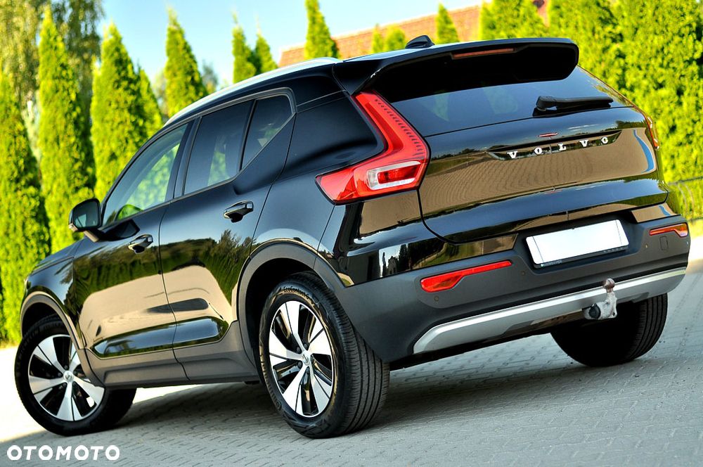 Volvo XC 40 T3 Momentum Pro - 4