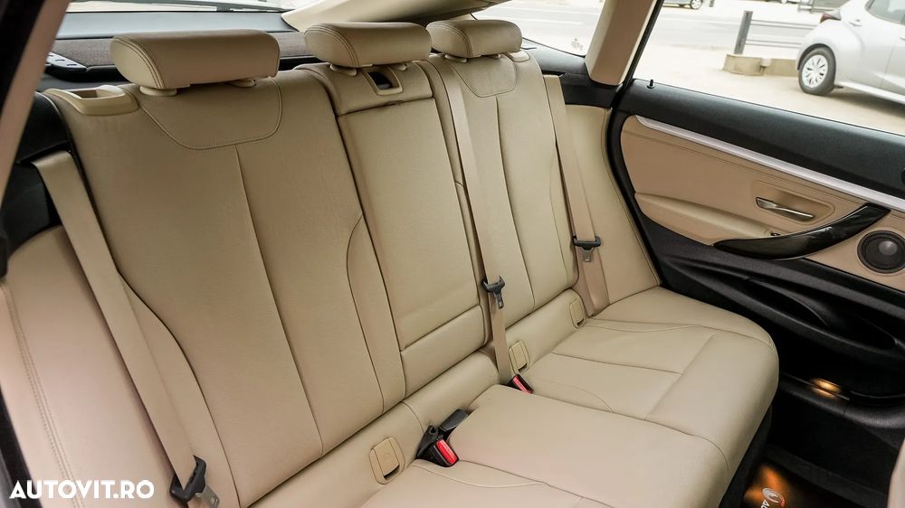 BMW Seria 3 320d xDrive Aut. Luxury Line - 29