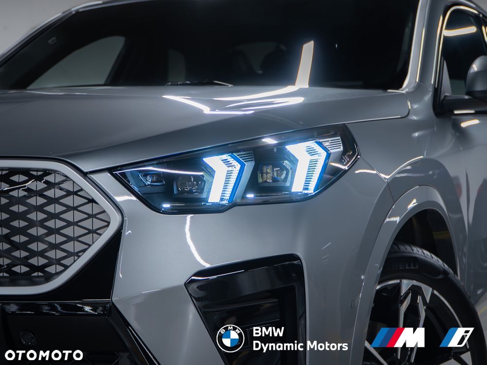 BMW iX2 eDrive20 - 8