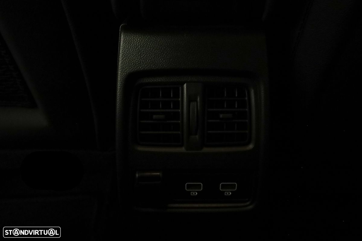 Renault Captur 1.0 TCe Techno Bi-Fuel - 25