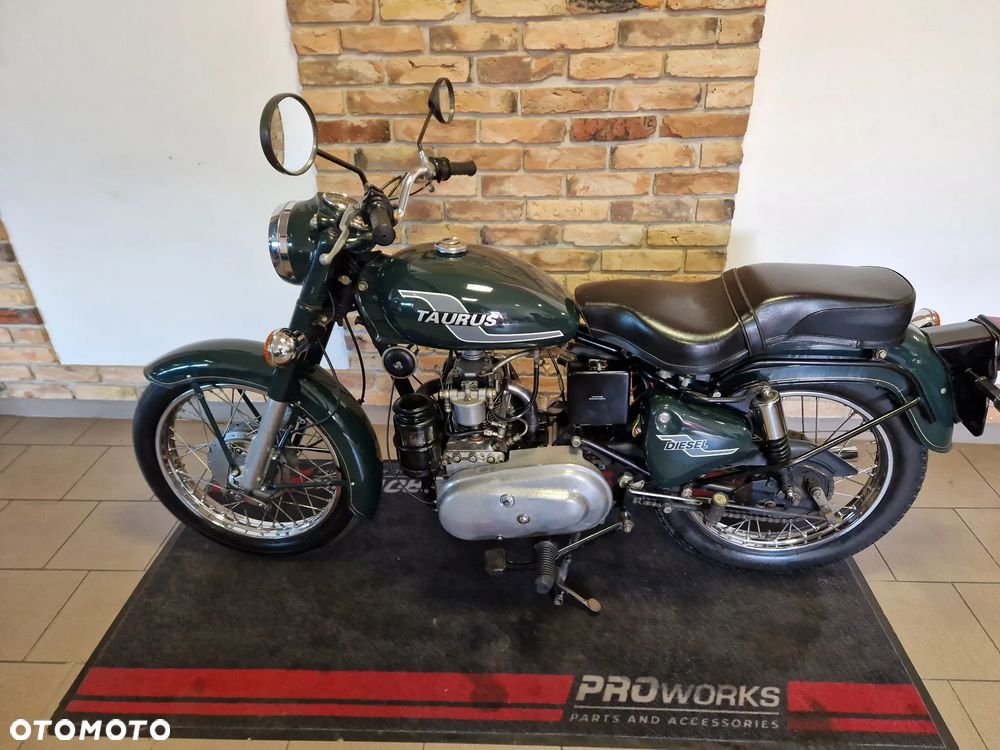 Royal Enfield Bullet - 8