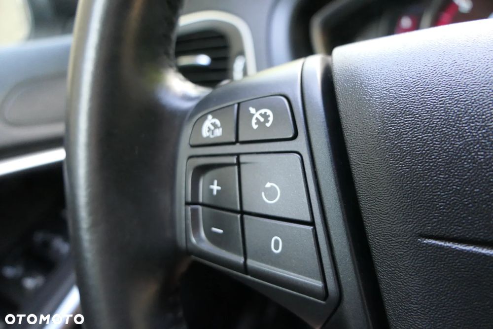 Volvo V40 - 27