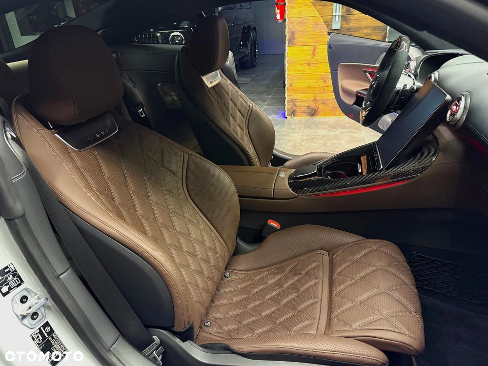 Mercedes-Benz AMG GT - 16