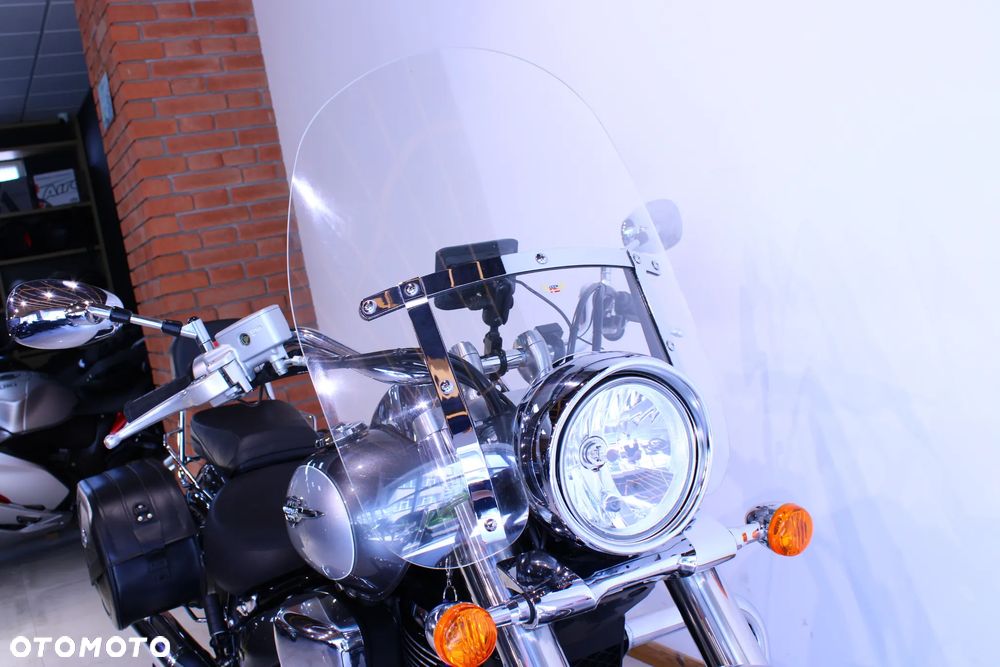 Suzuki Intruder - 31