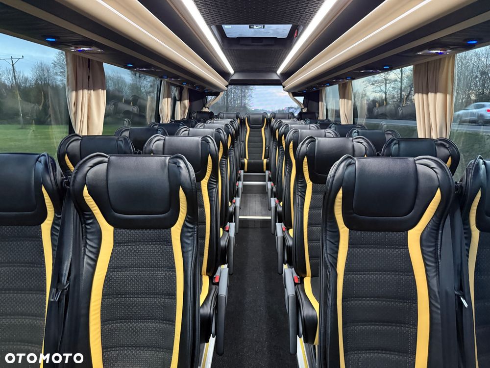 Mercedes-Benz Sprinter 519 - 27