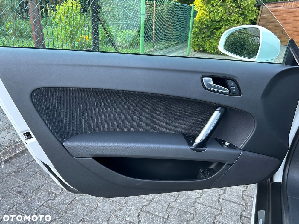 Audi TT Coupé 1.8 TFSI Progressive - 28