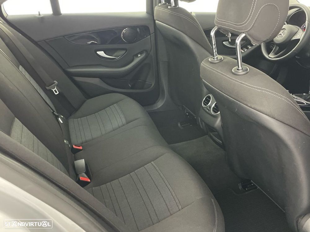 Mercedes-Benz C 200 d Avantgarde - 23