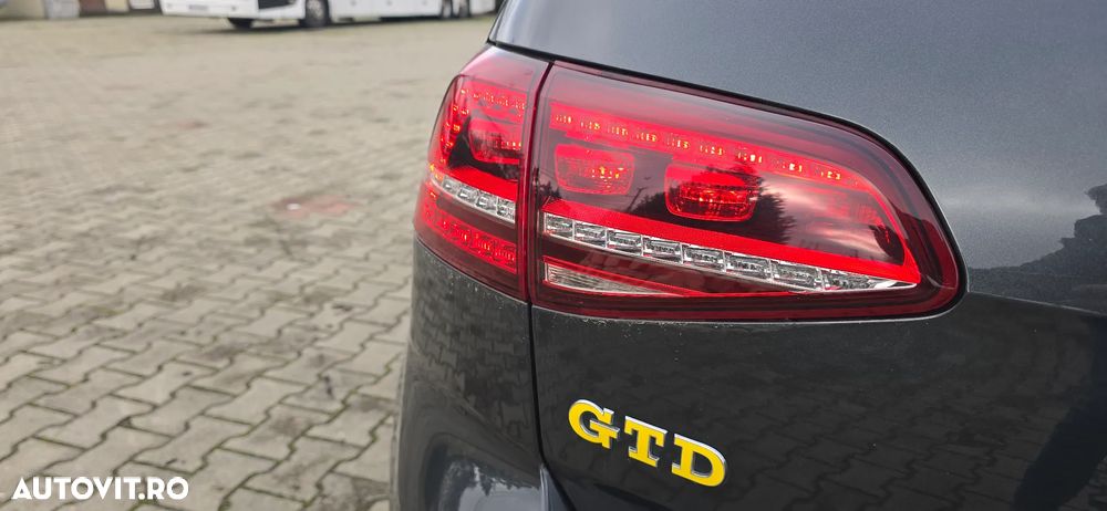 Volkswagen Golf 2.0 TDI DPF BMT DSG GTD - 32