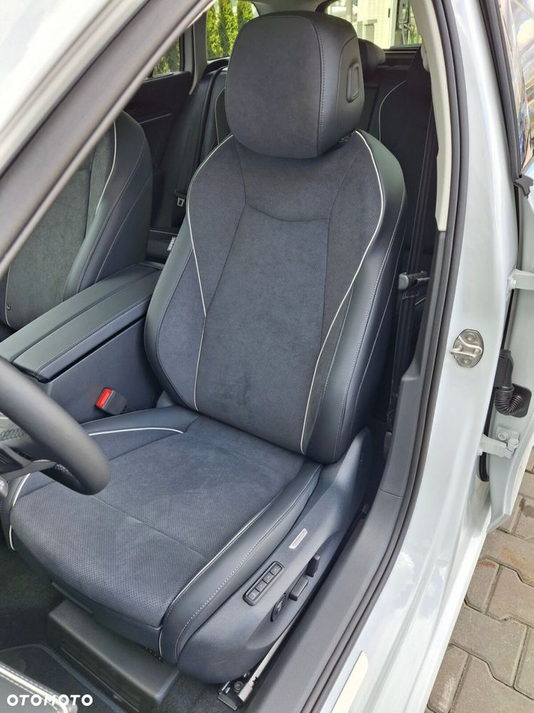 Volkswagen Passat Variant 1.5 TSI EVO Elegance DSG - 14
