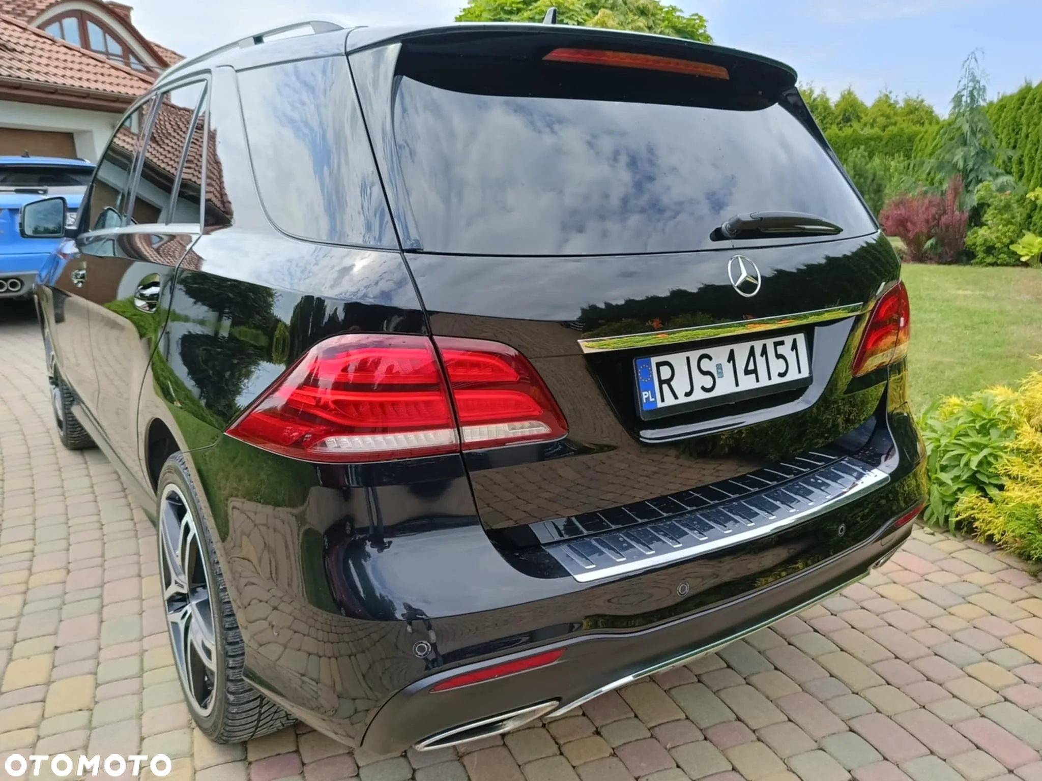 Mercedes-Benz GLE 500 e 4Matic 7G-TRONIC AMG Line - 4