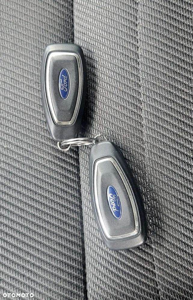 Ford Kuga 2.0 TDCi 4WD Titanium - 19