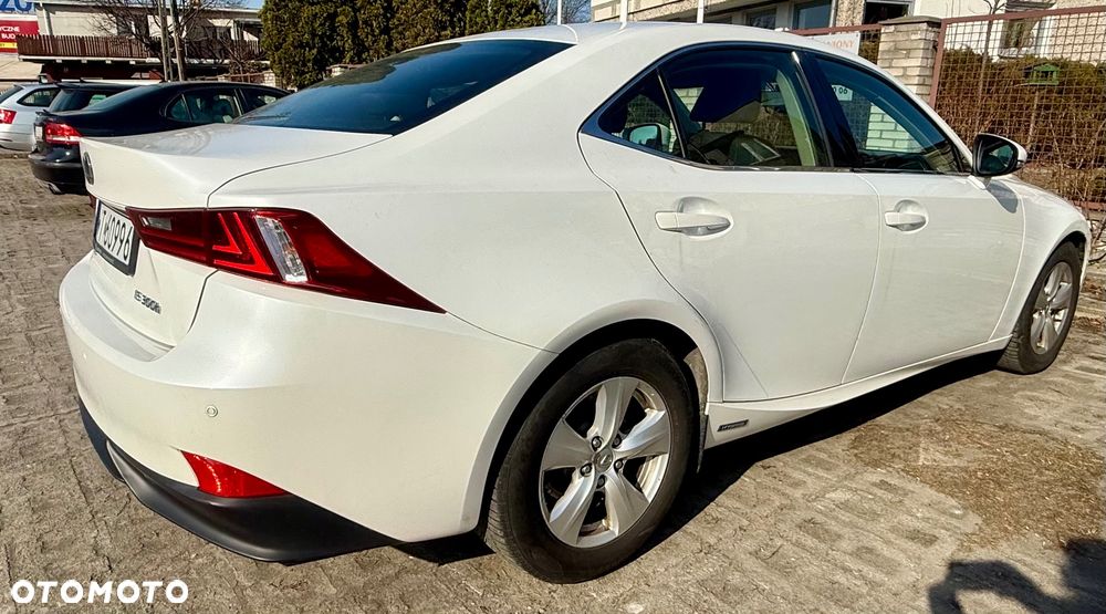 Lexus IS - 3