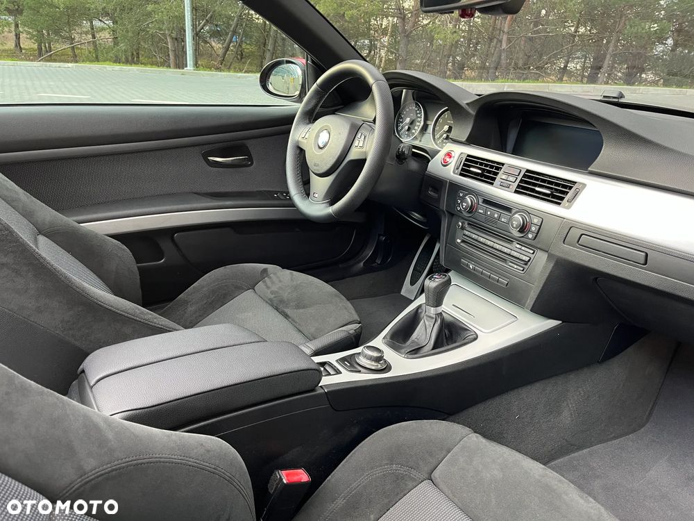 BMW Seria 3 330i - 5