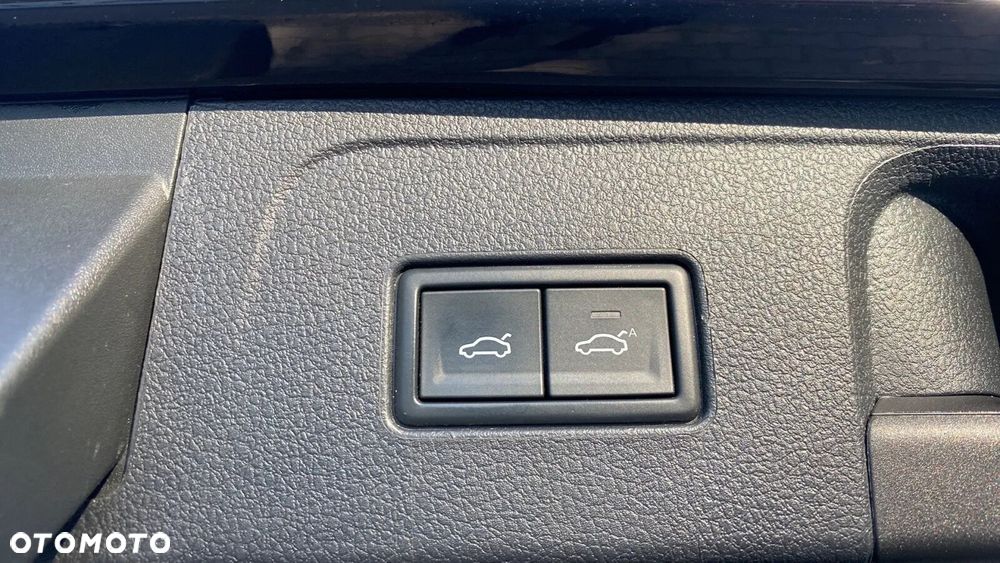 Volkswagen Passat - 35