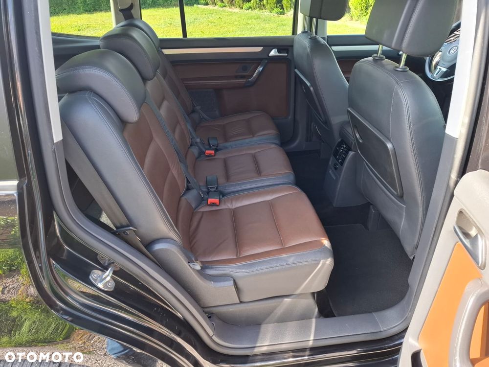 Volkswagen Touran 2.0 TDI DPF Highline DSG - 24